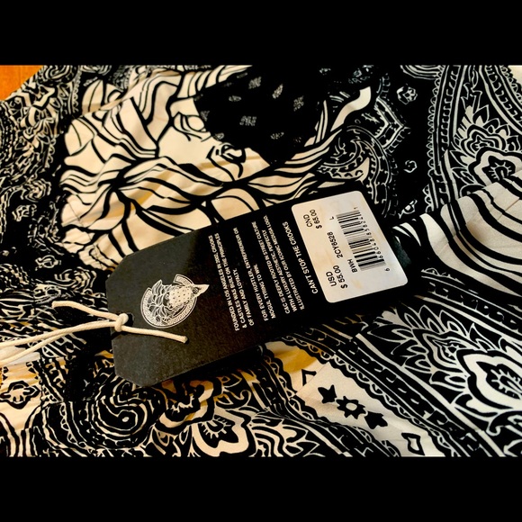 Crooks Castle Designer Drip Basketball Shorts - Picture 4 of 8